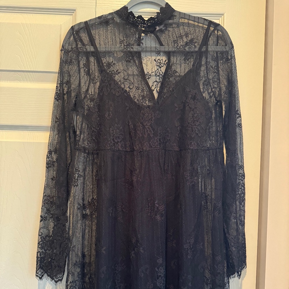 Forever 21 Long-Sleeve Black Lace High-Neck Dress